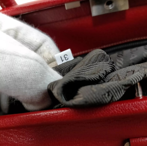 PRADA Red Satchel Bag Red Leather Purse Handbag with Lock and Key - Picture 9 of 9